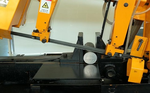 锦屏数控带锯床自动送料精度会出现偏差吗？