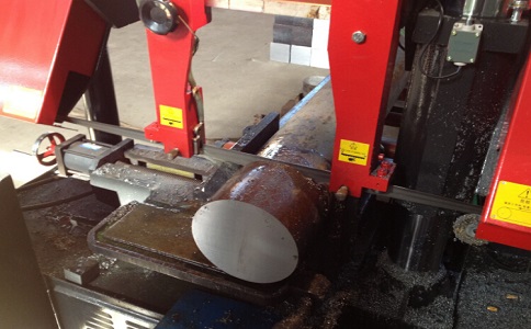 锦屏卧式带锯床加工时出现明显振荡如何排查？